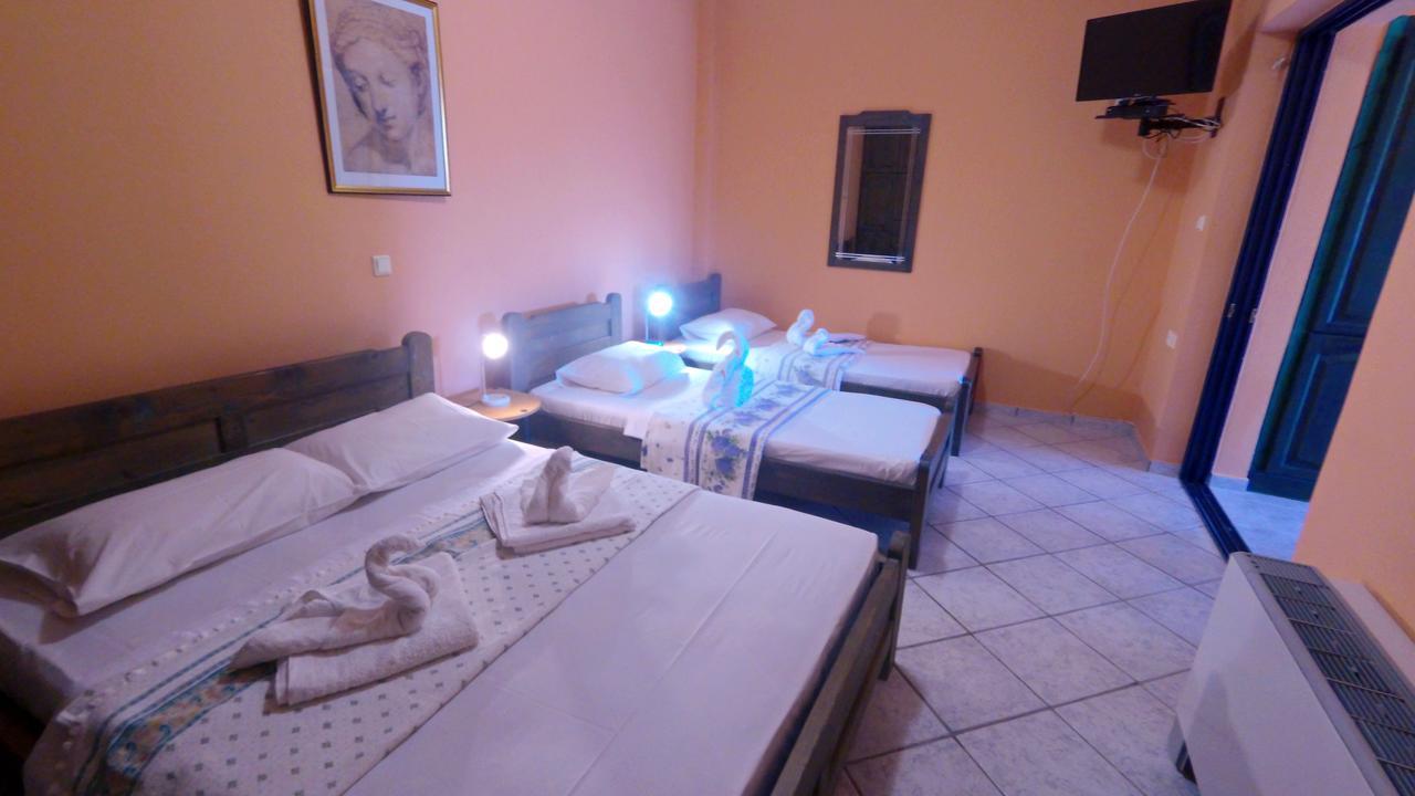 Hotel Zeus 카리스토스 외부 사진