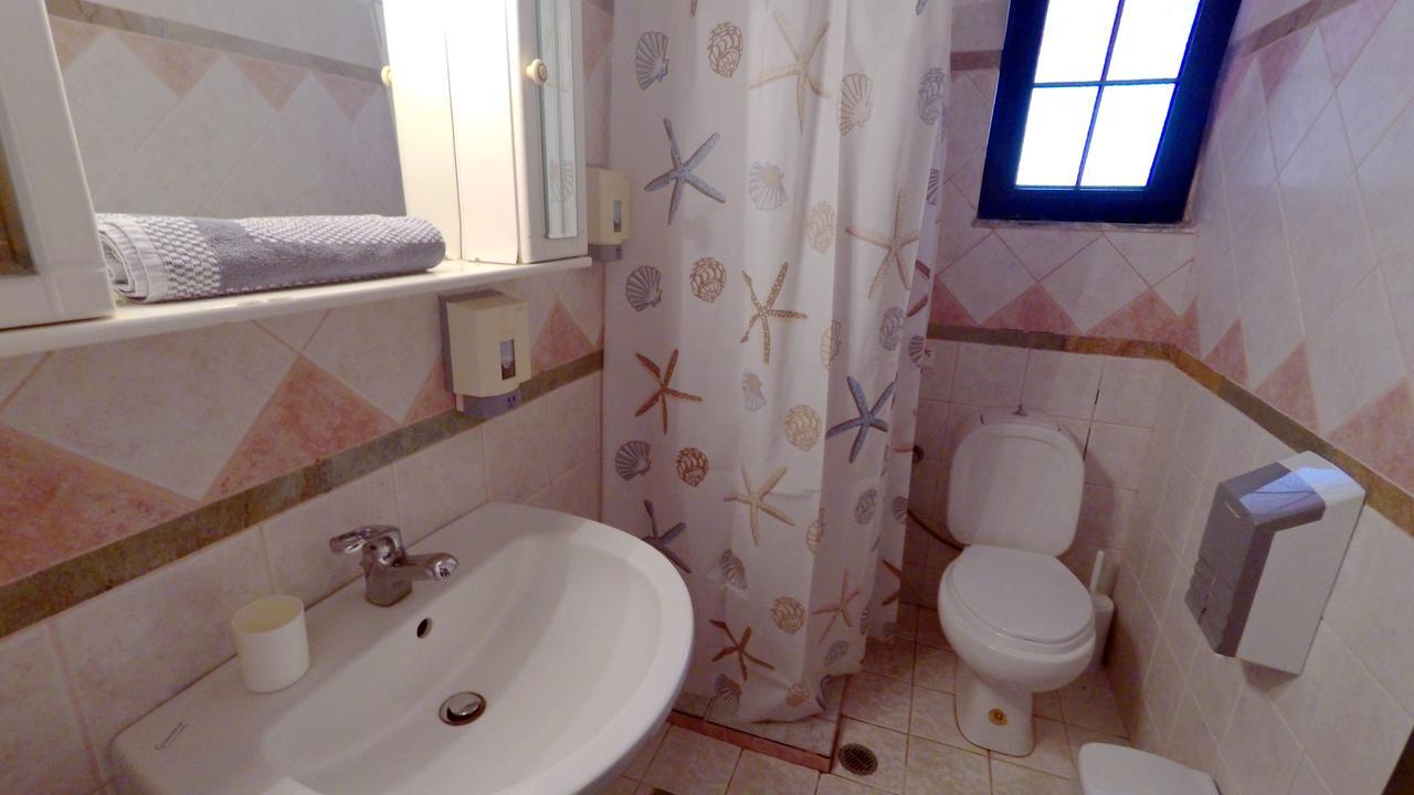 Hotel Zeus 카리스토스 외부 사진